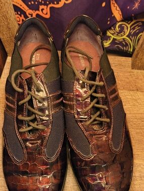 Ros Hommerson Size 11 M